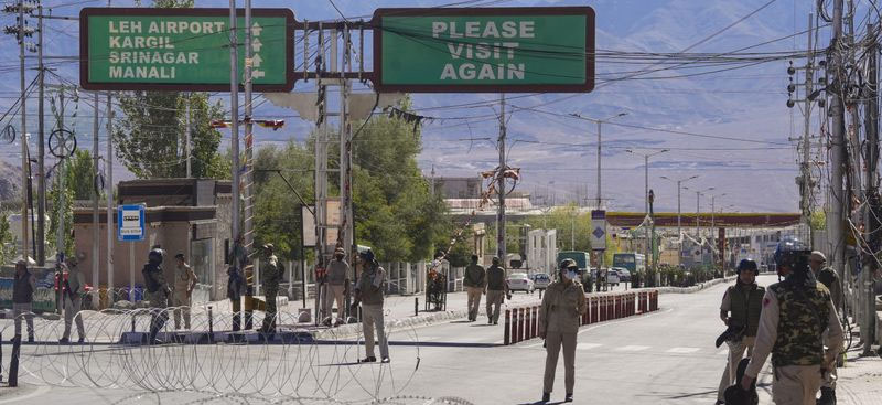 ਲੱਦਾਖ ਵਿੱਚ ਅਧਿਕਾਰੀਆਂ ਨੇ ਭਾਰਤੀ ਨਾਗਰਿਕ ਸੁਰੱਖਿਆ ਸੰਹਿਤਾ (BNNS) ਦੀ ਧਾਰਾ 163 ਤਹਿਤ ਲਗਾਈਆਂ ਗਈਆਂ ਪਾਬੰਦੀਆਂ ਵਾਪਸ